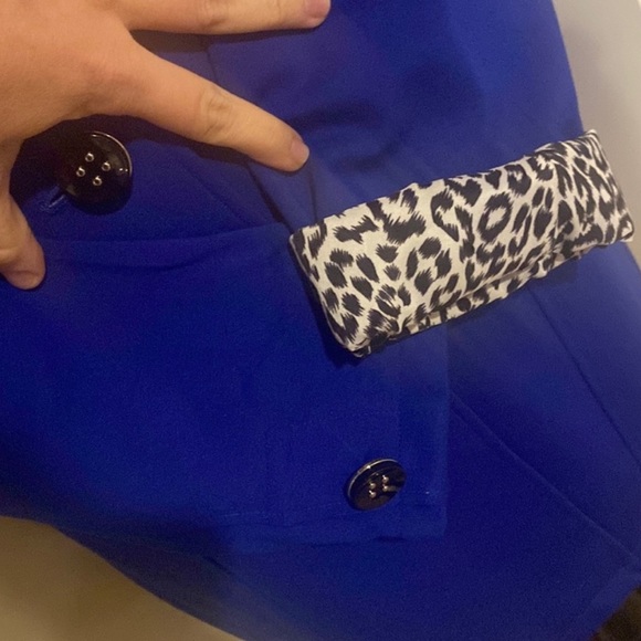 Chico’s 3 Long Royal Blue Jacket with Black and White Leopard Lining XL - 16 - Picture 3 of 9